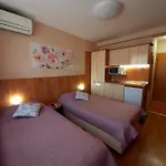 Private Valis Affittacamere 4*