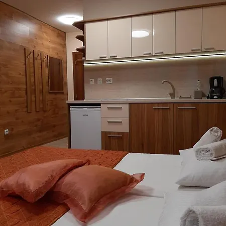 Private Valis Варна