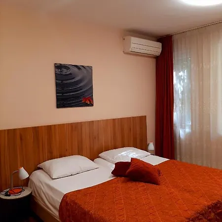 Private Valis Варна