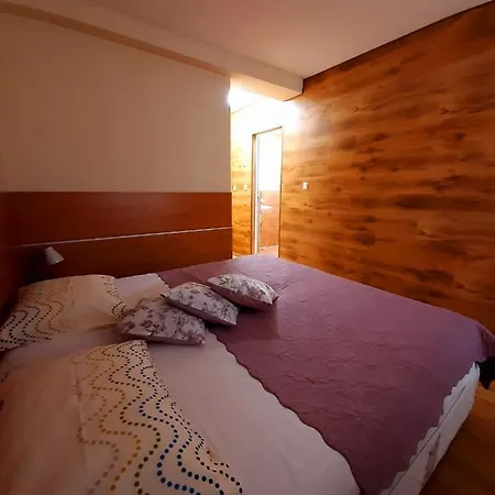 Private Valis 3* Варна