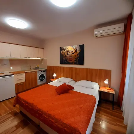 Private Valis 3* Варна