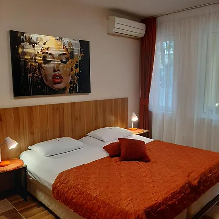 Private Valis Варна