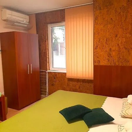 Guest house Private Valis 3*