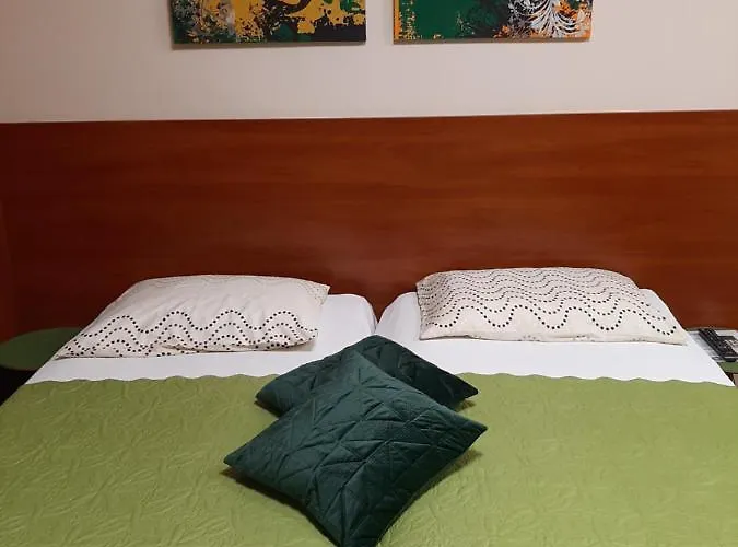 Private Valis בית הארחה וארנה