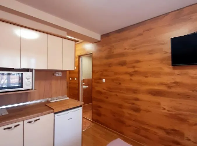 בית הארחה Private Valis 4*